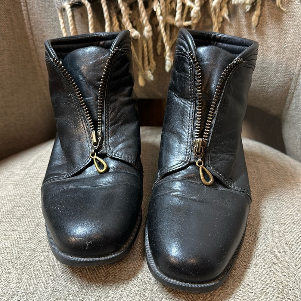 Leather booties Brazil 7 || Laura Scott